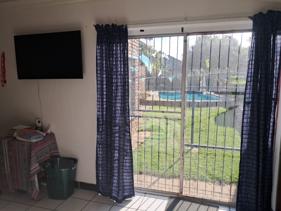 4 Bedroom Property for Sale in Riebeeckstad Free State